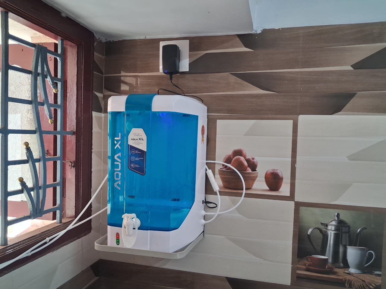 Aqua XL Kitchen Wall Installation